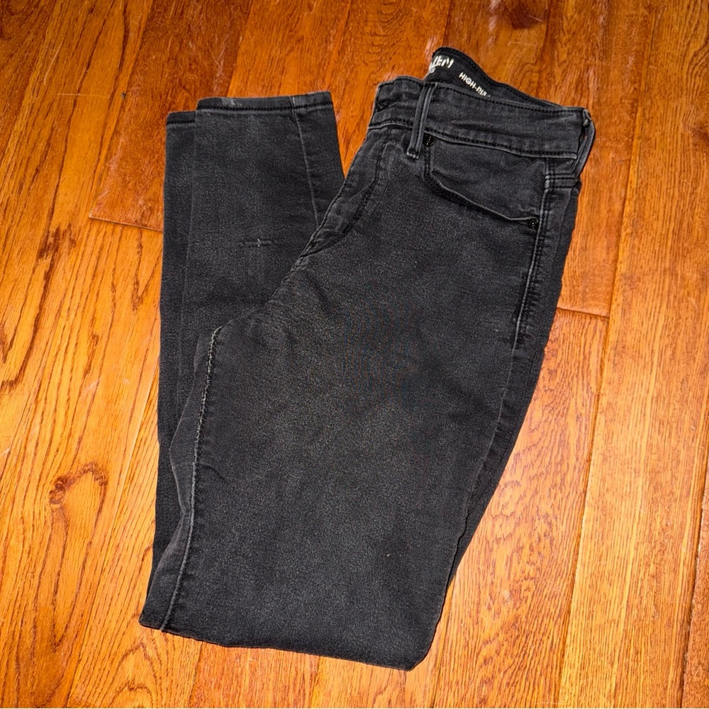Black high rise skinny jeans